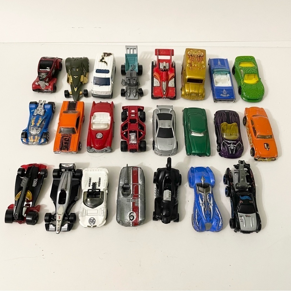 Lot of 23 Die-Cast Toy Cars Hot Wheels Matchbox Assorted Lot